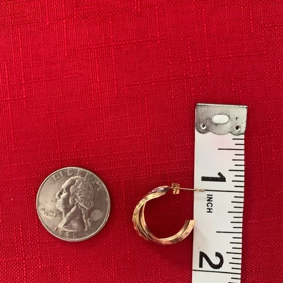 Vintage Sears 14K gold meet in the middle, crossover hoop earring - Picture 3 of 5